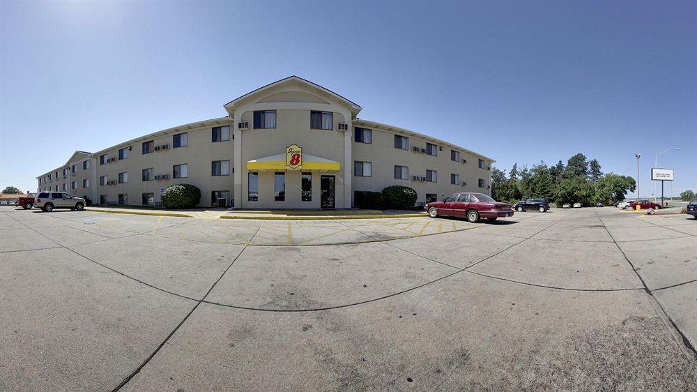 Super 8 By Wyndham Lincoln North Otel Dış mekan fotoğraf