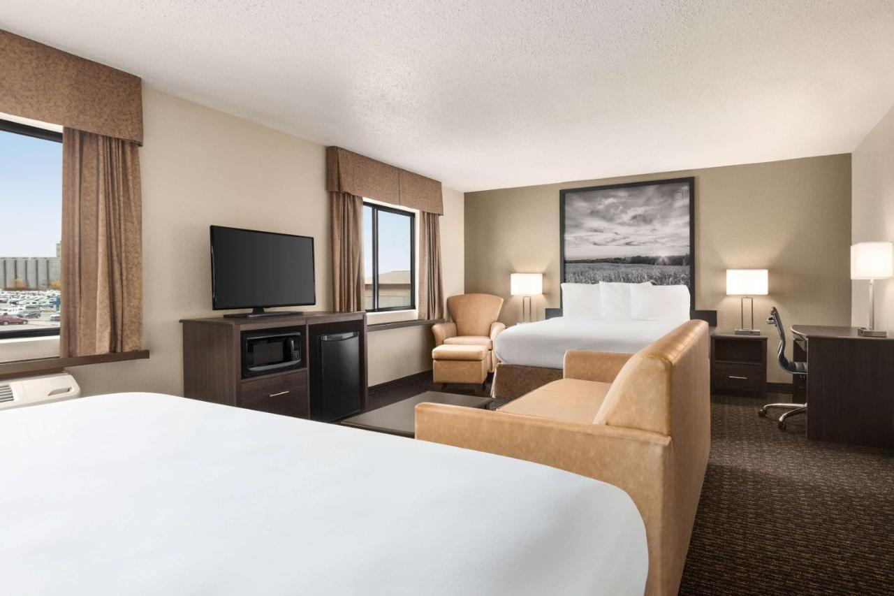 Super 8 By Wyndham Lincoln North Otel Dış mekan fotoğraf