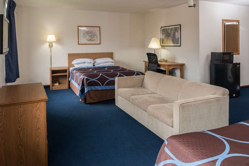 Super 8 By Wyndham Lincoln North Otel Oda fotoğraf