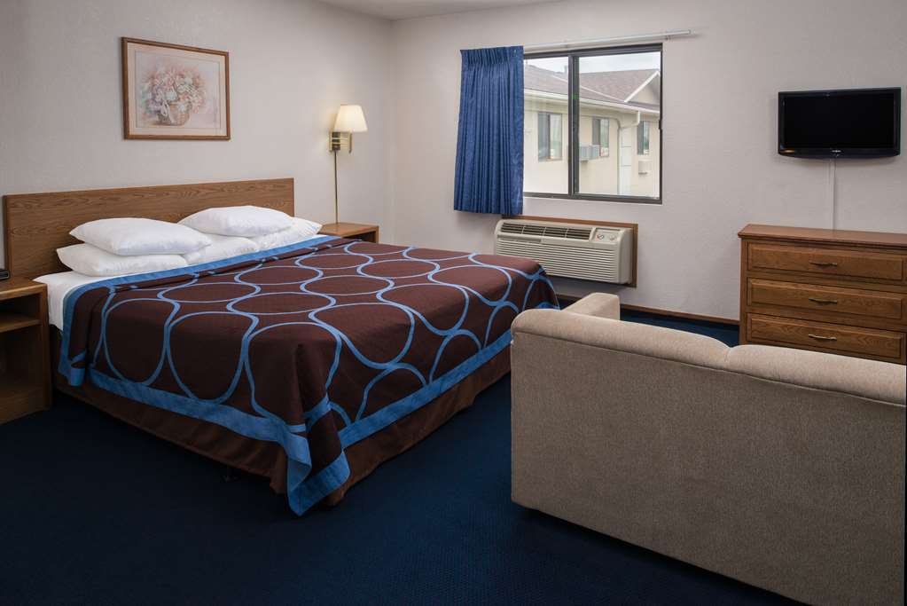 Super 8 By Wyndham Lincoln North Otel Oda fotoğraf